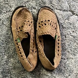 Women’s Woven Sanuk